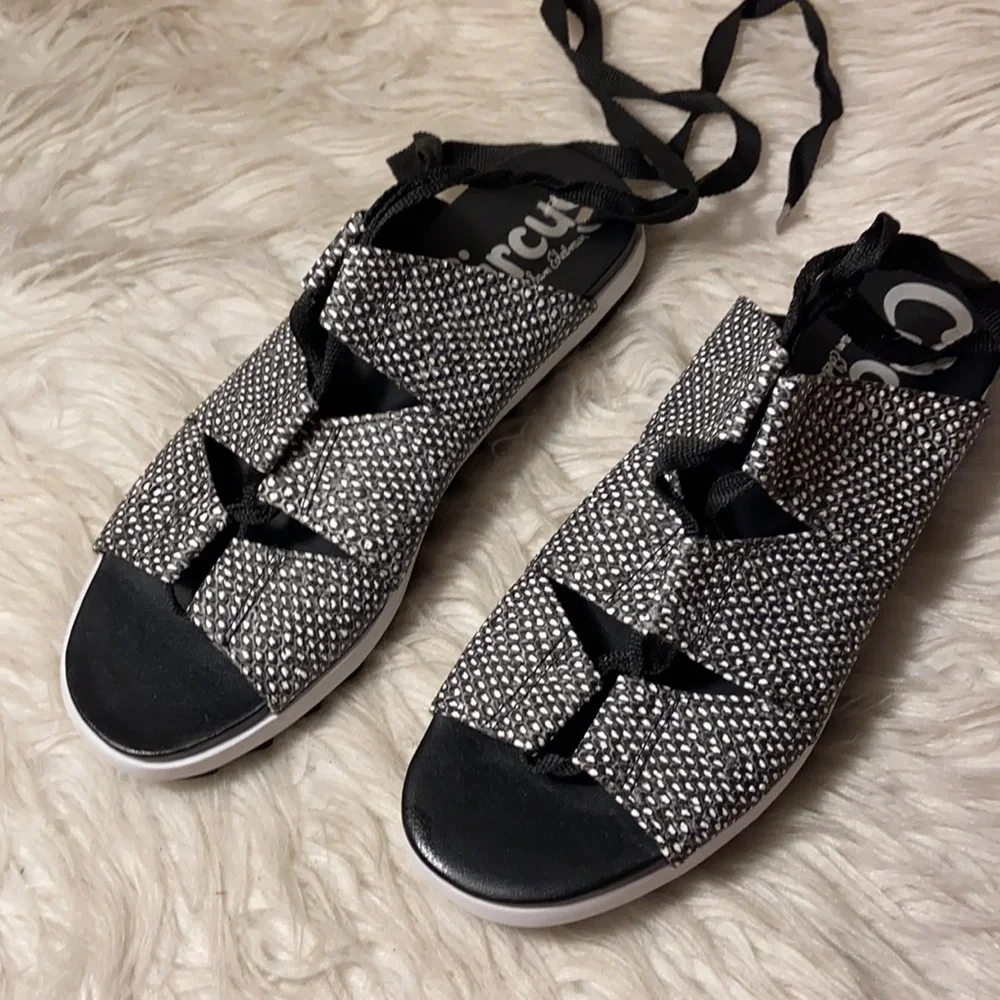 Sam Edelman circus sam